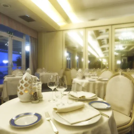 Szálloda Diana Grand 4*