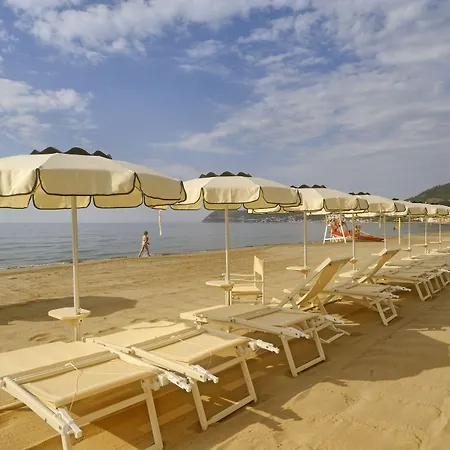 Szálloda Diana Grand 4*
