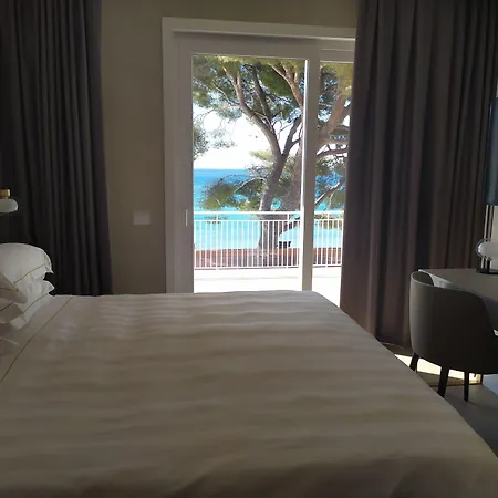 Hotel Diana Grand