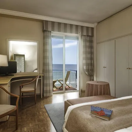Hotel Diana Grand 4*