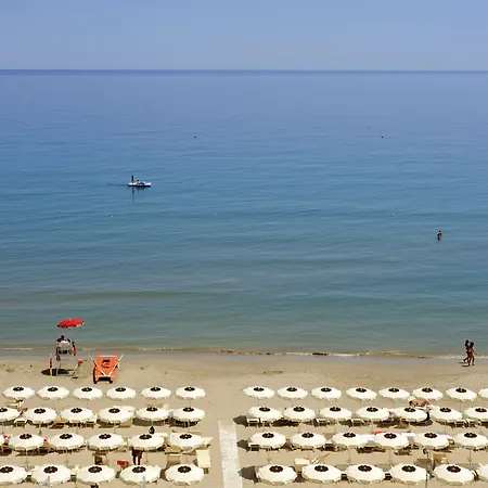 酒店 戴安娜大酒店 4*