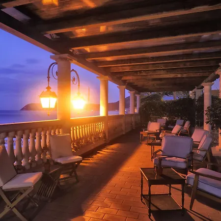 戴安娜大酒店 阿拉西奥