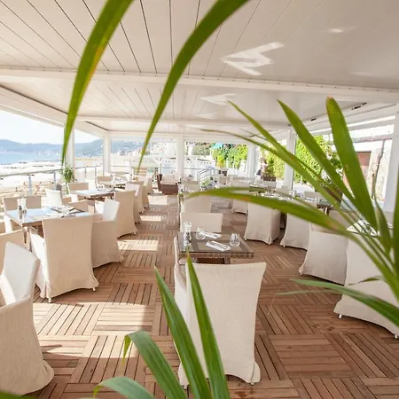 戴安娜大酒店 酒店 4*