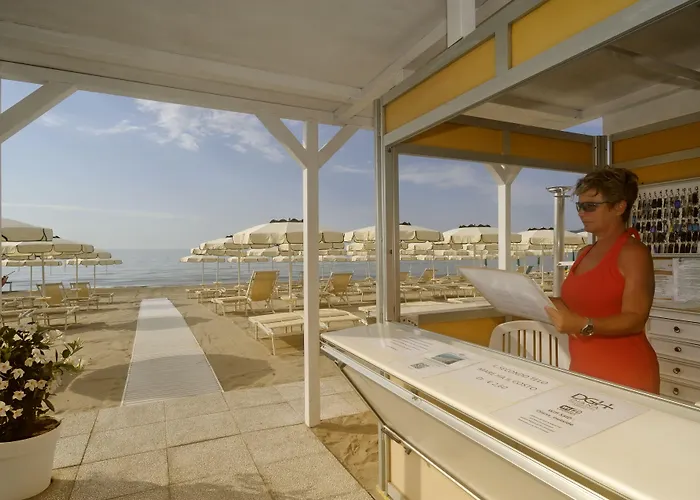 Hotel Diana Grand 4*