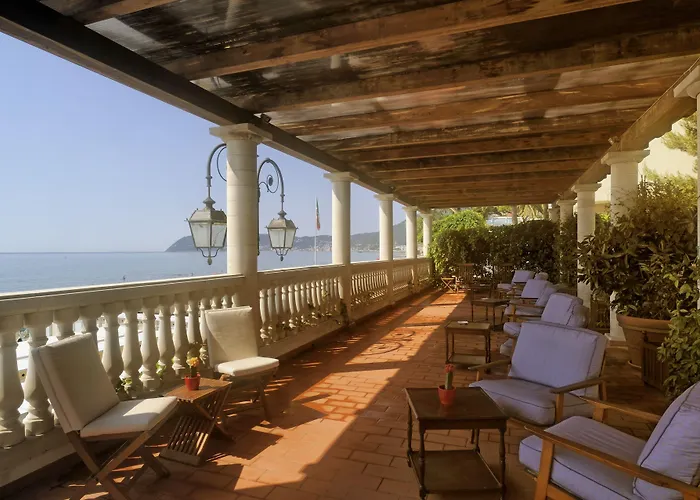 Diana Grand Hotel 4*
