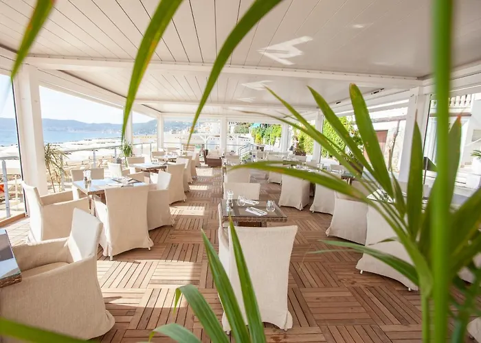 Diana Grand Otel 4*